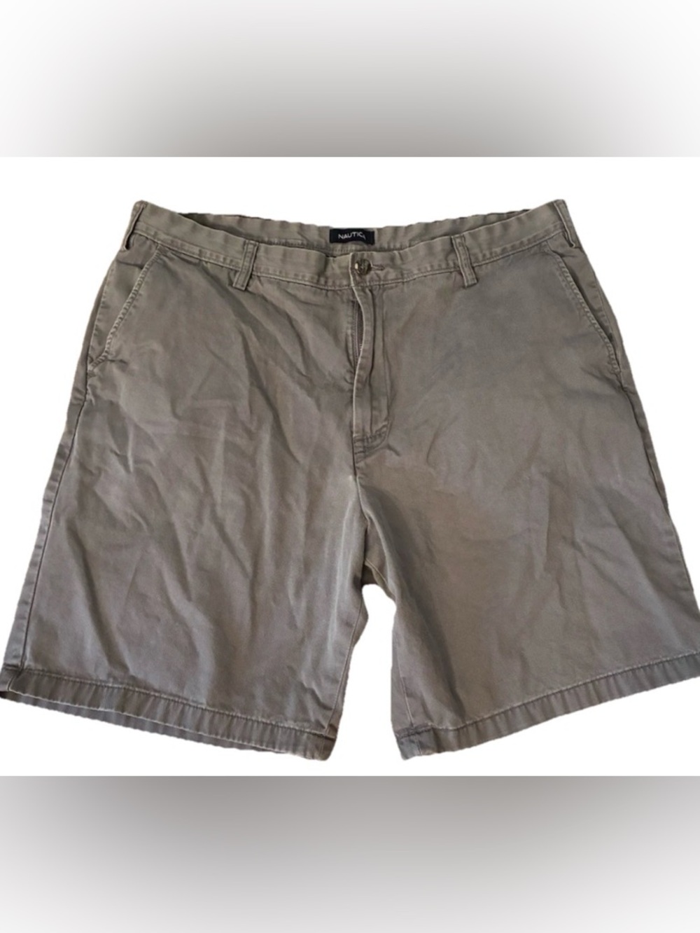 Nautica Men's Gray Flat Front Chino Shorts 100% Cotton, Size 40
